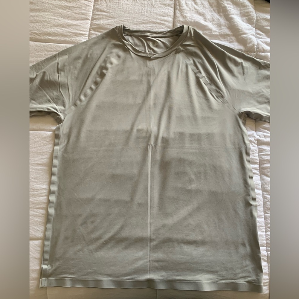 Alo shirt - M